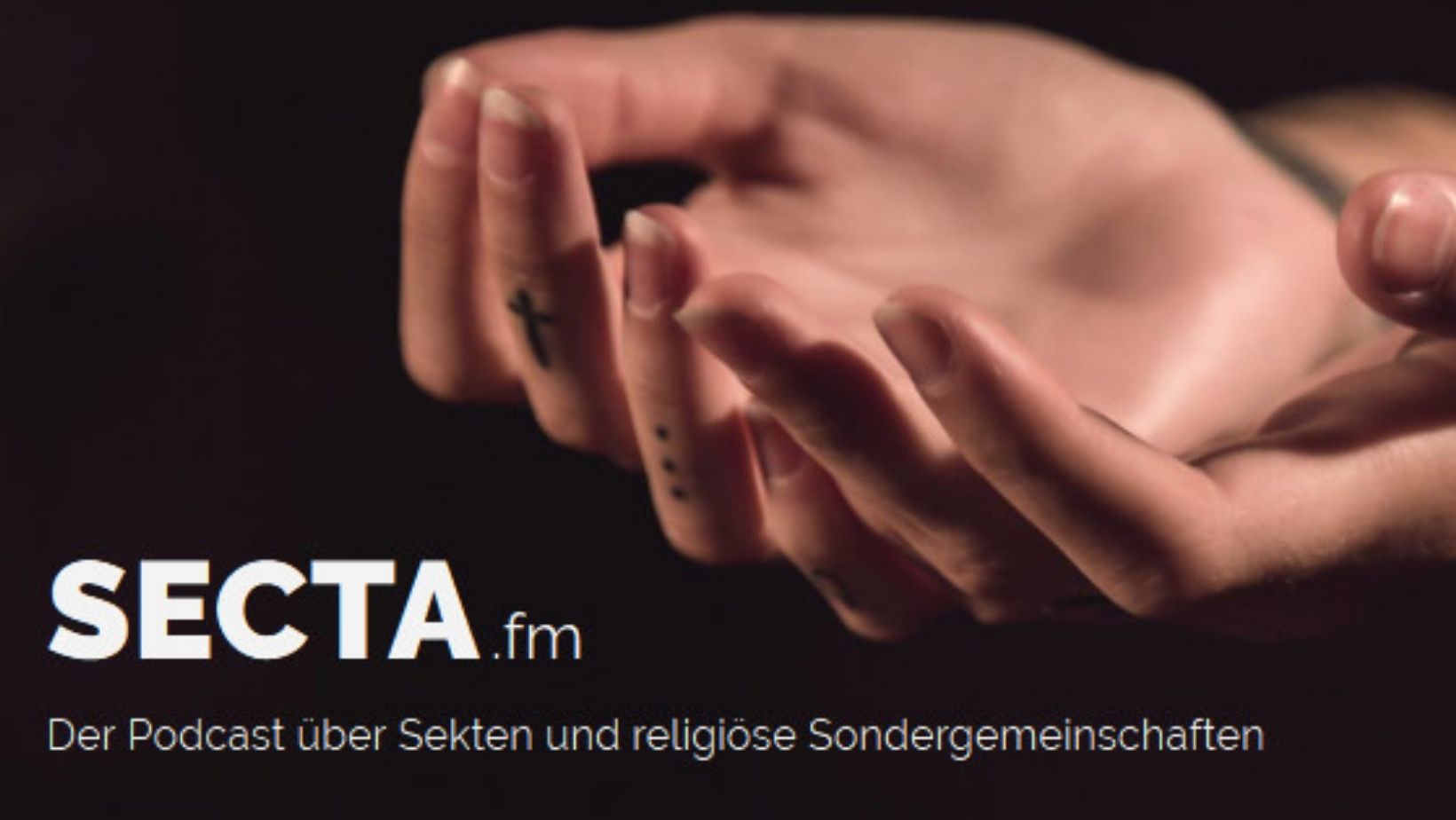 Schriftzug "secta.fm - Der Podcast über Sekten und religiöse Sondergemeinschaften"